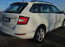 Zunanja slika - Škoda Fabia - Combi 1.0 TSI 95ks °16-COL° LED °PARK.SENZORJI° - 5 - Predogledna slika