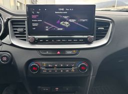 Zunanja slika - KIA Ceed - SW 1.0 T-GDi EX Vision 1.LAST.-SLO-KAMERA - 16 - Predogledna slika