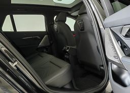 Zunanja slika - BMW Serija 5 - Touring: 540d-XD-M-PAKET-ICONIC-PANO-HLA-SE-360-KAM-ACC- - 12 - Predogledna slika