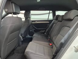 Notranja slika - VW Passat - Variant Business 2.0 TDI DSG - 6 - Predogledna slika