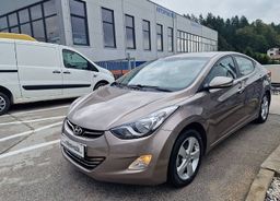 Zunanja slika - Hyundai Elantra - 1.6 CVVT STYLE ZELO LEPO OHRANJENO VOZILO - 4 - Predogledna slika