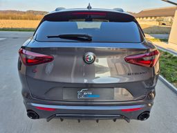 Zunanja slika - Alfa Romeo Stelvio - Q4 2,2 Diesel 210 Veloce Ti - 5 - Predogledna slika