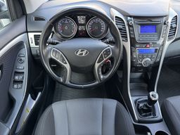 Zunanja slika - Hyundai i30 Wagon - 1.4 CVVT STYLE 1.LASTNICA SLO NAKUP NA OBROKE - 15 - Predogledna slika