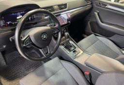 Zunanja slika - Škoda Superb - SLO-NAVIGACIJA-VIRTUAL-MEMORY-RADAR-ALU19-KAMERA - 7 - Predogledna slika