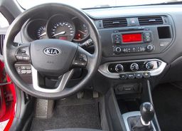 Zunanja slika - KIA Rio - 1.4  EX Urban °PRVI LASTNIK°POTRJENA SERV.° - 6 - Predogledna slika
