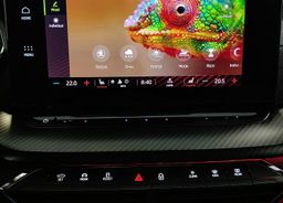 Zunanja slika - Škoda Octavia - RS-2.0TDI-200KM-DSG-KAMERA-VIRTUAL-ACC-SOUND-19C- - 16 - Predogledna slika