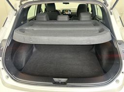 Notranja slika - Nissan Qashqai - CROSSOVER 1.3MHEV 140.NAVI.ACC.KAMERA.LED.BENCIN - 16 - Predogledna slika