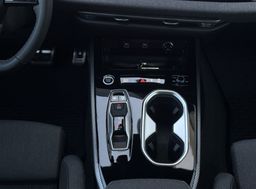 Zunanja slika - Audi A6 - Avant 40 TDI Quattro  S-Line  Matrix  Kljuka - 14 - Predogledna slika