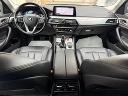 Zunanja slika - BMW Serija 5 - 520d xDrive Avt. - 3 - Predogledna slika