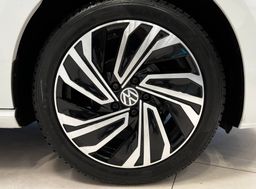 Zunanja slika - VW Golf - Sportsvan 1.0 TSI-JAMSTVO-SERVISIRAN-OBROK ŽE OD 160€ - 20 - Predogledna slika