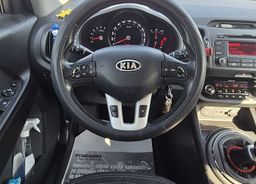 Zunanja slika - KIA Sportage - 1.7 CRDi EX Urban °ALU 17 °PDC °ODLIČNA °3. lastn - 11 - Predogledna slika