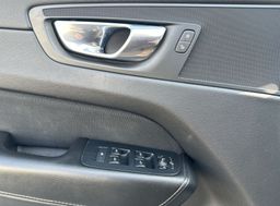 Zunanja slika - Volvo XC60 - B4 D AWD AUT Momentum - 15 - Predogledna slika