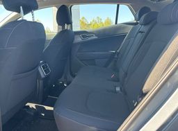 Zunanja slika - KIA Sportage - 1.6 T-GDI LX Fresh SLO-1.LAST.-TEMPOMAT-KAMERA - 8 - Predogledna slika