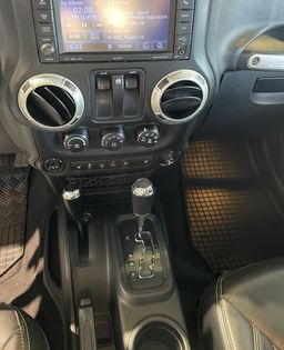 Zunanja slika - Jeep Wrangler - 2.8CRD-AUT-SAHARA-GRETJE SEDEŽEV-USNJE - 15 - Predogledna slika