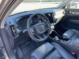 Notranja slika - Volvo XC40 - B4P AWD Inscription Avt. - 10 - Predogledna slika