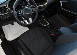 Zunanja slika - KIA Ceed - 1.0 T-GDi LX Champion+ ISG. M T 74 kW 30 LET° - 6 - Predogledna slika