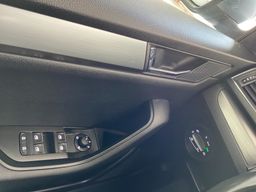 Notranja slika - Škoda Superb - 2.0 TDI Style 110 kW.NEMŠKA+4ALU.NAVI.LED.KLJUKA - 18 - Predogledna slika