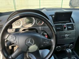 Notranja slika - Mercedes-Benz C-Razred - C 200 CDI Classic - 11 - Predogledna slika