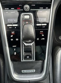 Zunanja slika - Porsche Panamera - 3.0 V6 4 EXECUTIVE DCT 4WD-PANORAMA-ZRAČNO-BOSE... - 14 - Predogledna slika