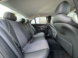Zunanja slika - Mercedes-Benz E-Razred - E 220 d •VIRTUAL•DAB•TEMP•LIVE TRAFFIC - 11 - Predogledna slika