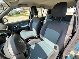 Notranja slika - Renault Clio - 1,2 16V Extreme - 10 - Predogledna slika