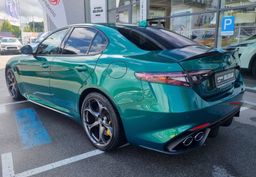Zunanja slika - Alfa Romeo Giulia - 2.9 V6 Bi-Turbo Quadrifoglio 510hp - HARMAN KARDON - 4 - Predogledna slika