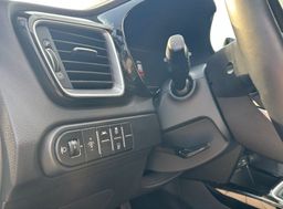 Zunanja slika - KIA XCeed - 1.5 T-GDi EX Way KAMERA-TEMPOMAT-GRETJE SEDEŽEV - 13 - Predogledna slika