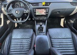 Zunanja slika - Škoda Octavia - RS 2.0 TDI 184ks °PANORAMA° °18-COL° - 8 - Predogledna slika