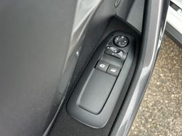 Zunanja slika - Peugeot 2008 - Allure 1,2 PureTech - 17 - Predogledna slika