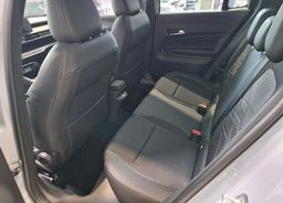 Zunanja slika - Jeep Avenger - 1.2 GSE 100 ALTITUDE + ZIMSKI BON - 11 - Predogledna slika
