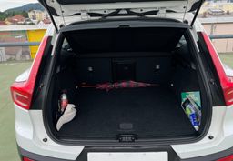 Zunanja slika - Volvo XC40 - T3 Momentum Avt. ACC. LED. NAVI. VZR. KAM. - 7 - Predogledna slika