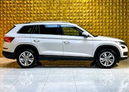 Zunanja slika - Škoda Kodiaq - 2.0 TDI 4X4 AUT.GRETJE VOLANA-360 KAMERA - 12 - Predogledna slika