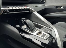 Zunanja slika - Peugeot 5008 - 1.5 BlueHDI 130 S S Allure Pack Avt. - 19 - Predogledna slika