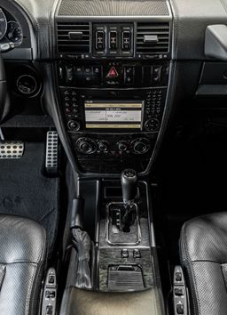 Zunanja slika - Mercedes-Benz G-Razred - G350D-PANO-USNJE-NAVI-HLAJ.SED-TEMPOMAT-20C - 15 - Predogledna slika