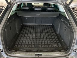 Zunanja slika - Škoda Superb - Combi 4x4 2,0 TDI DSG - 20 - Predogledna slika