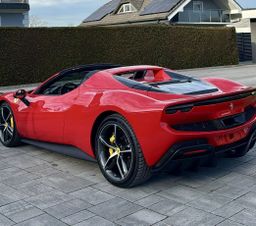 Zunanja slika - Ferrari 296 - GTS-SPYDER-830KM-CARBON-LIFT-AKRAPOVIČ - 3 - Predogledna slika