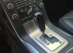 Zunanja slika - Volvo XC70 - D5 AWD 205ks °AUTOMATIC° °19-COL° USNJE - 11 - Predogledna slika