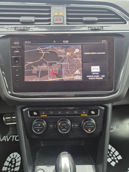 Notranja slika - VW Tiguan - 4motion 2,0 TDI BMT Highline DSG - 13 - Predogledna slika