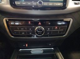 Zunanja slika - SsangYong Rexton - 2.2 XDi Limited+ 4WD AT - 18 - Predogledna slika