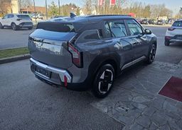 Zunanja slika - KIA EV3 - 58.3 kWh baterija. 150 kW  204 KM  Star 30° - 5 - Predogledna slika