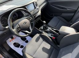 Zunanja slika - Hyundai Tucson - 1.6 GDI 1.LASTNIK SLO VOZILO TEMPOMAT PDC KAMERA - 12 - Predogledna slika