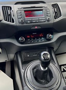 Zunanja slika - KIA Sportage - 1.7 CRDi+SLO+ALU+PDC+USB - 13 - Predogledna slika