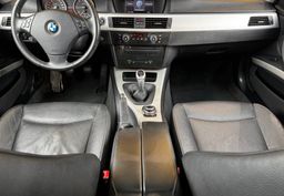 Zunanja slika - BMW Serija 3 - : 318d LCI-STREŠNO OKNO-GRETJE-NAVI-PDC... - 13 - Predogledna slika