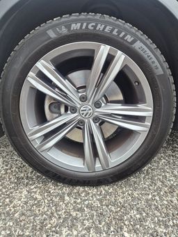 Notranja slika - VW Tiguan - 4motion 2,0 TDI BMT Highline DSG - 12 - Predogledna slika