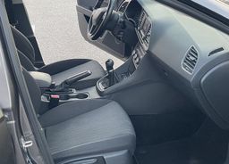 Zunanja slika - Seat Leon - 1.6 TDI  Style °FULL LED°TEMPOMAT° - 9 - Predogledna slika