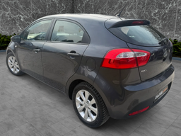 Zunanja slika - KIA Rio - 1.2 85PS SLOVENSKA DIG.KLIMA ALU15 JAMSTVO - 3 - Predogledna slika