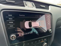 Zunanja slika - Škoda Octavia - Combi 2,0 TDI Style - 10 - Predogledna slika