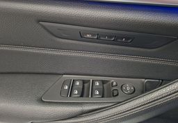 Zunanja slika - BMW Serija 5 - Touring: 520d x Drive aut.SPORT LINE-LED-NAVI-PANORAMA- - 19 - Predogledna slika