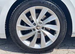 Zunanja slika - Škoda Superb - 2.0 TDI-LED-NAVI-MEMORY-18COL-PDC+KAM-GRETJE - 7 - Predogledna slika