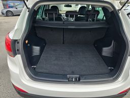 Zunanja slika - Hyundai ix35 - 2,0 Life - 9 - Predogledna slika